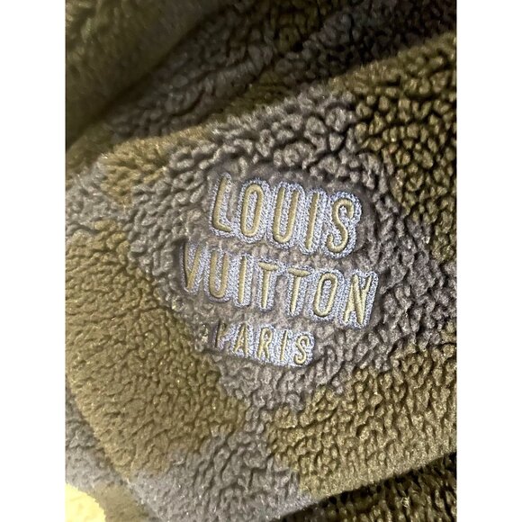 Louis Vuitton Checkered Navy & Black Sherpa Jacket Mens Full-Zip Embroidered Log - Picture 5 of 14